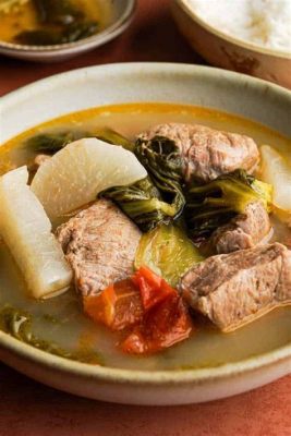  Sinigang! Una Zuppa di Saporito Tartaro che Risveglierà il Tuo Palato